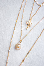 Load image into Gallery viewer, Palm Necklace